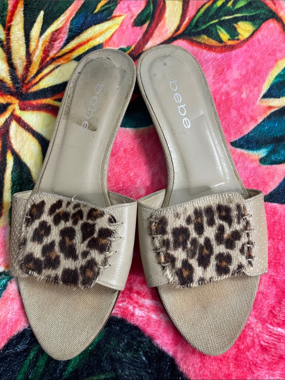 Bebe vintage Taupe Slide Sandals with Leopard Haircalf Strap